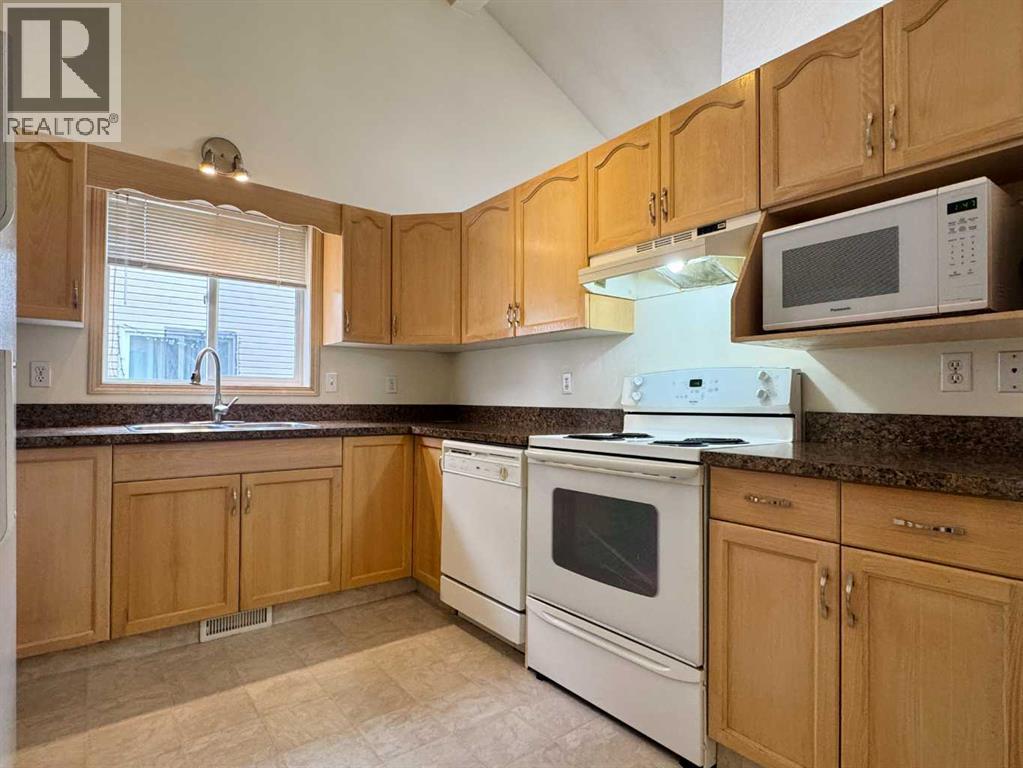 82 Harvard Crescent W - 10