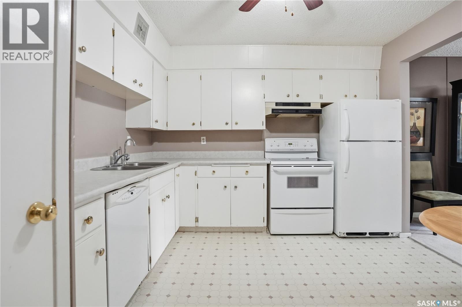 #1 4341 Rae STREET - 4