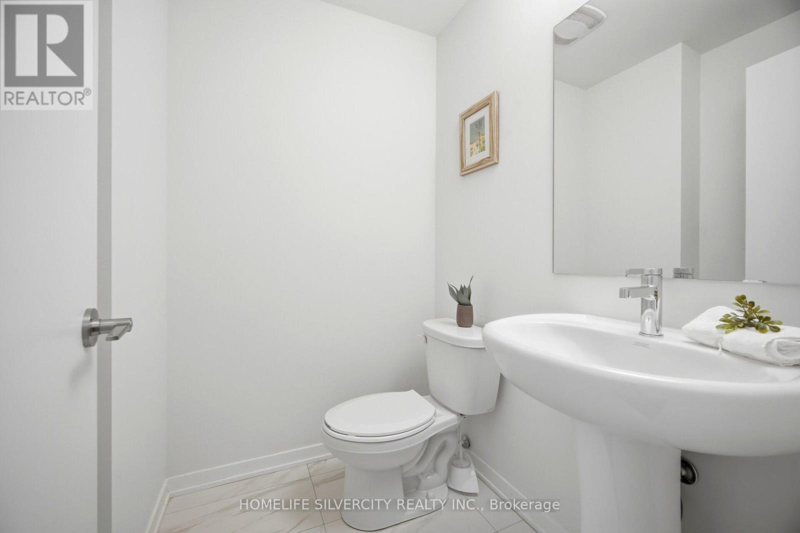 #13 11 HONEYCRISP CRESCENT - 17