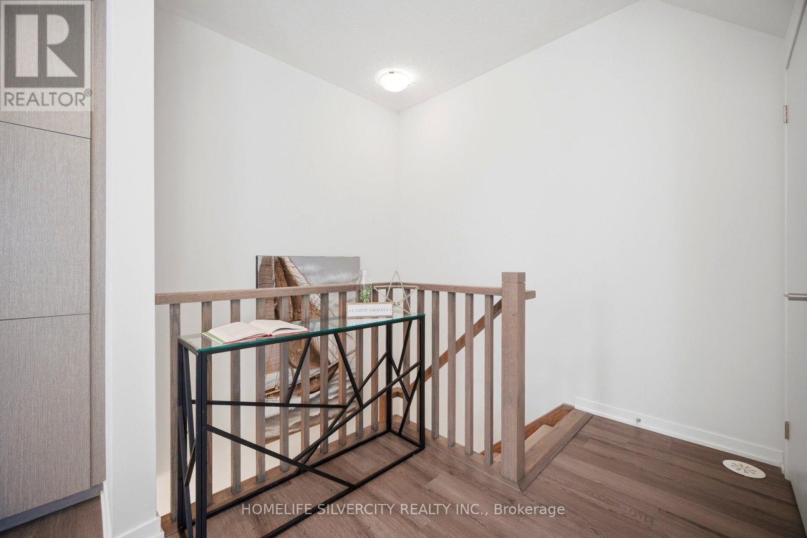 #13 11 HONEYCRISP CRESCENT - 18