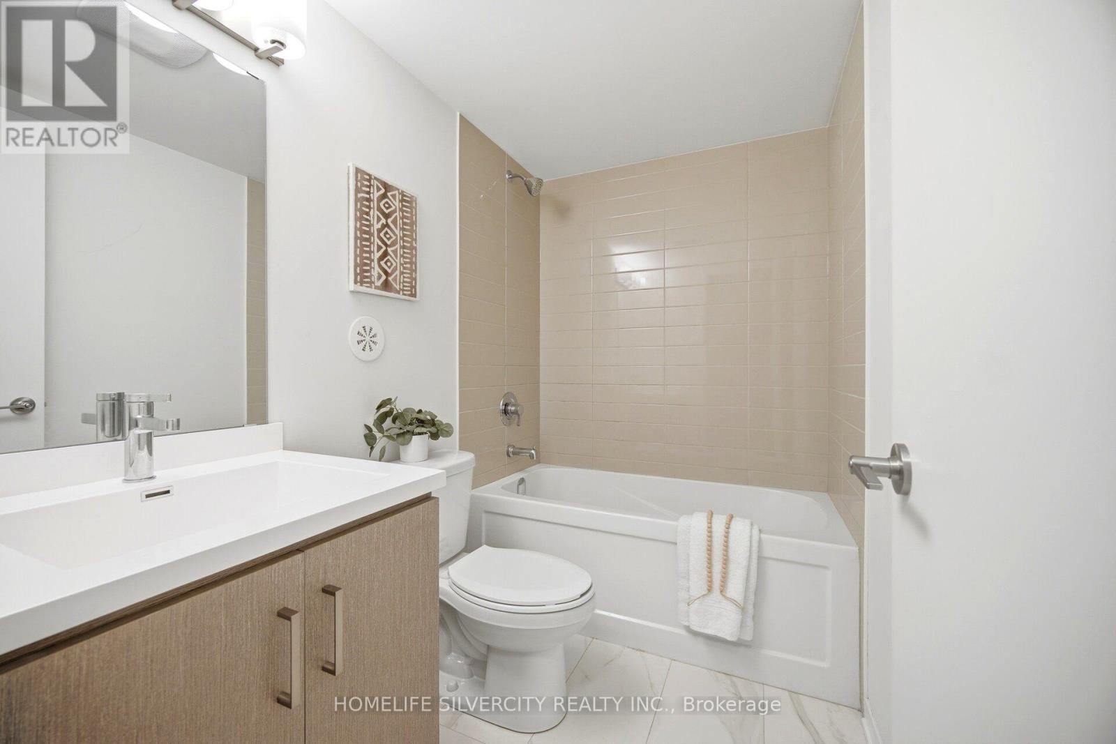 #13 11 HONEYCRISP CRESCENT - 27