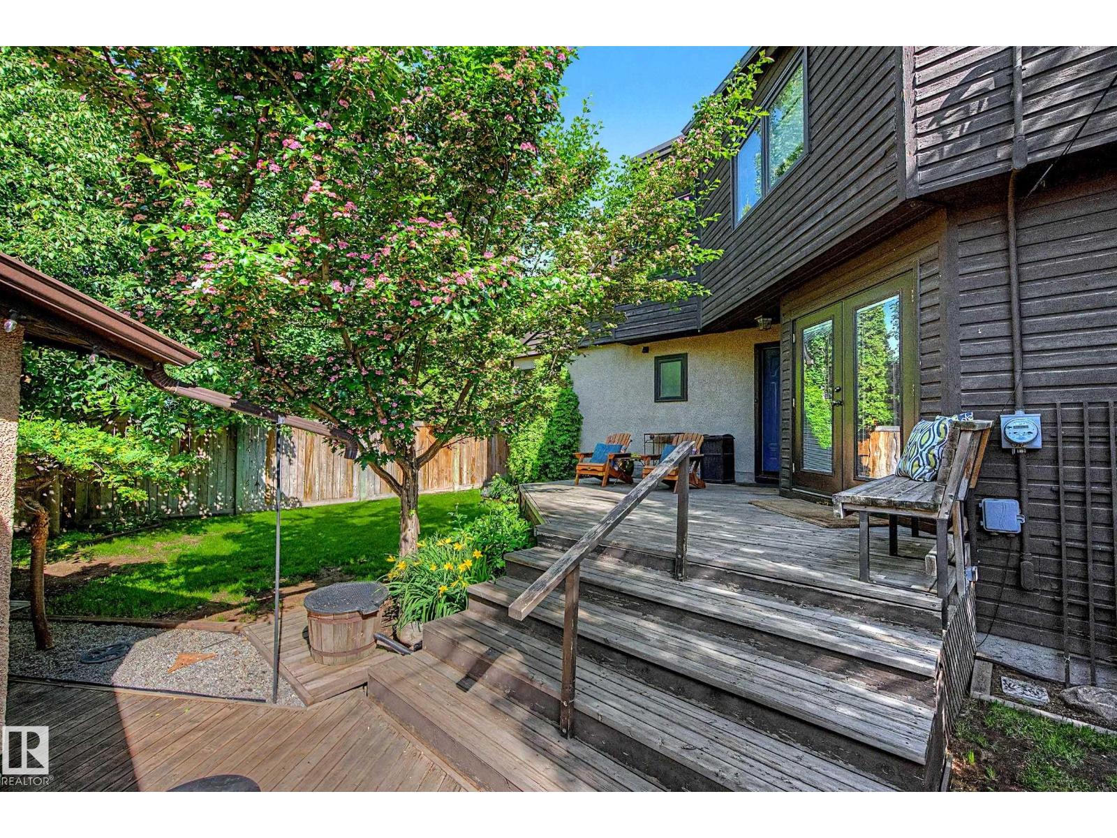 11627 76 AV NW - photo 5