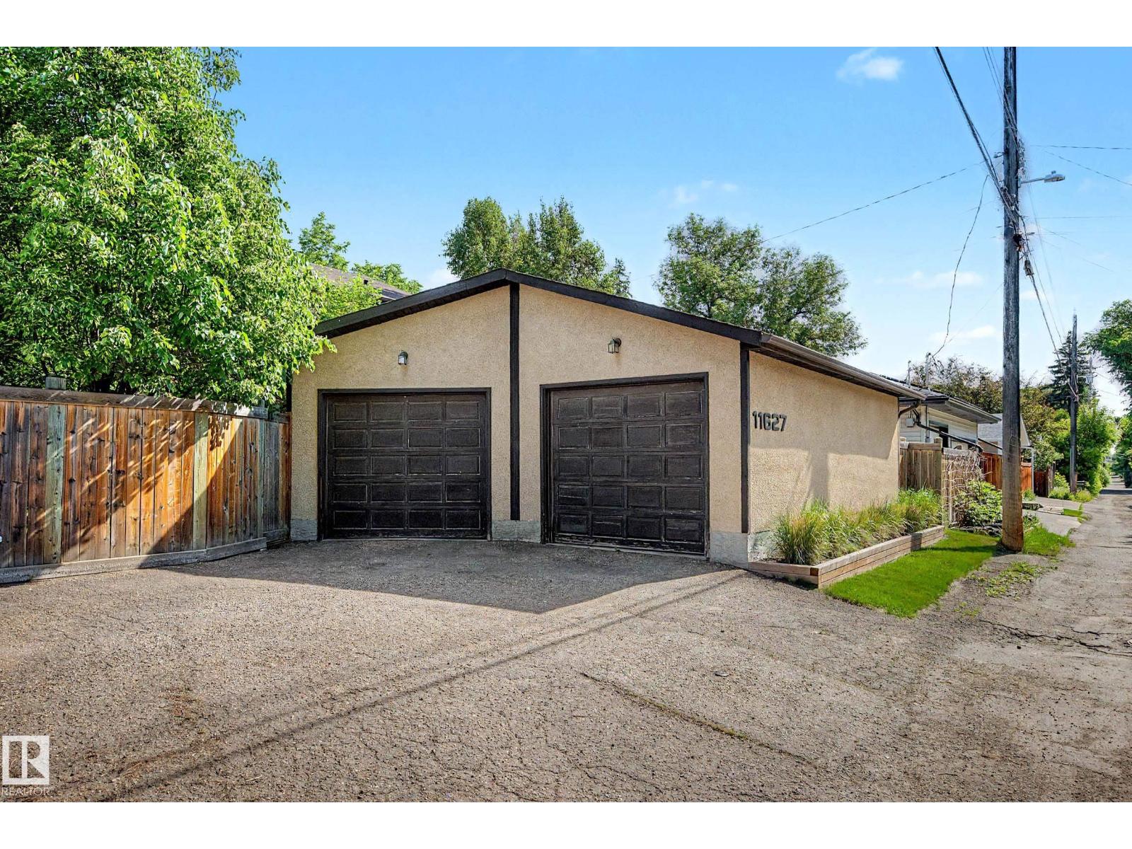 11627 76 AV NW — photo 60