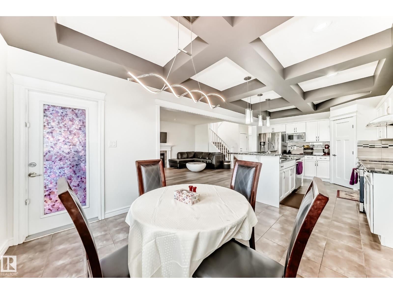 2812 12 ST NW - 10