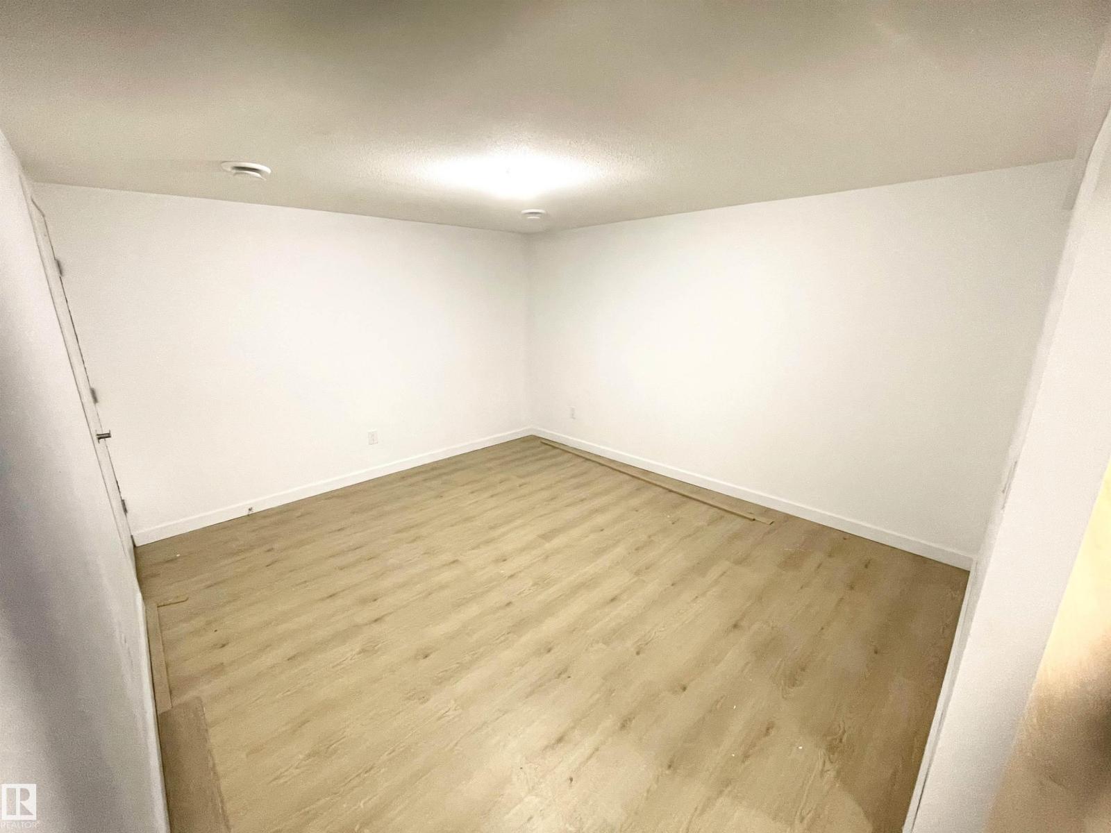 3601 53 Street - 12
