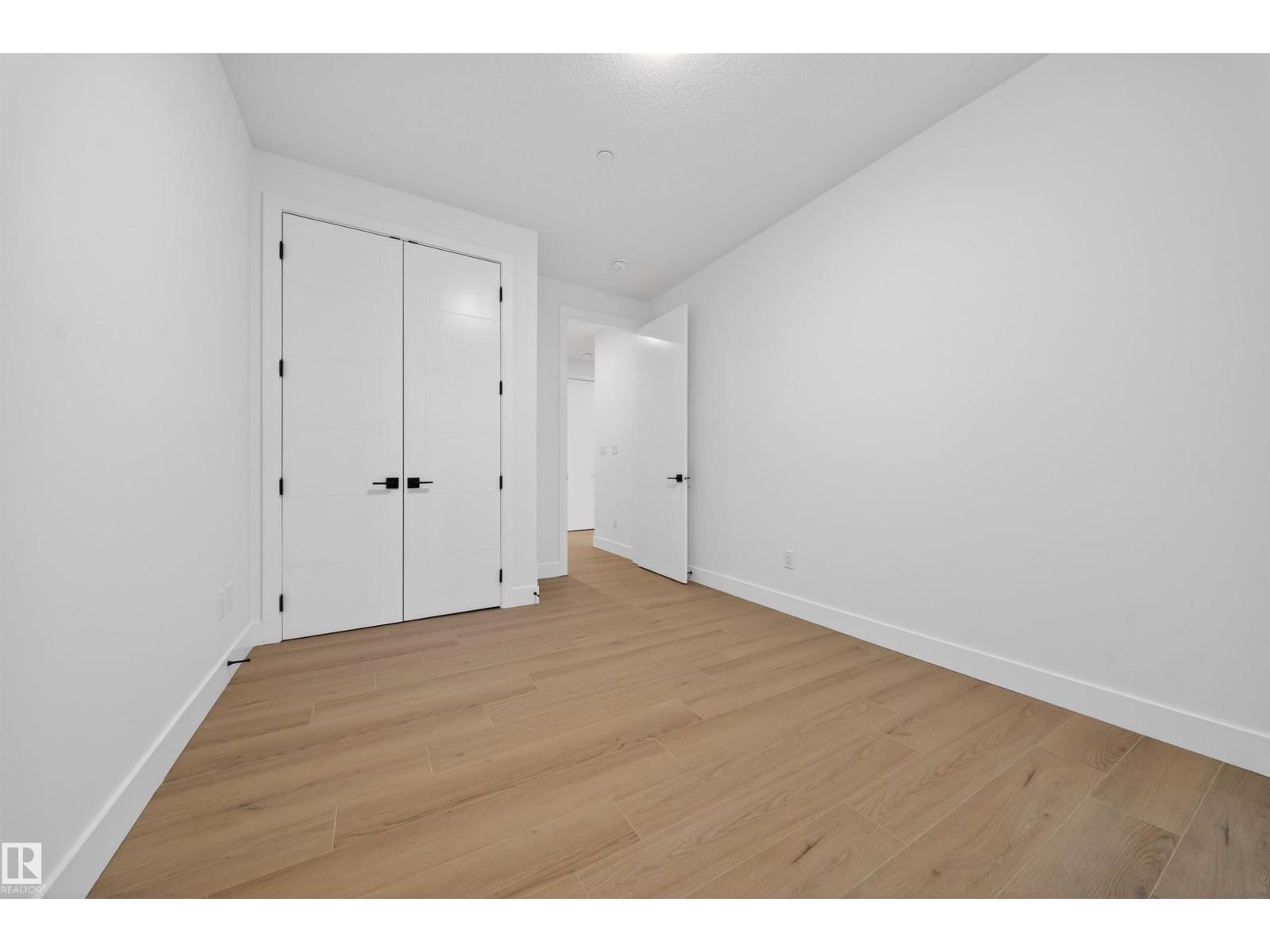 6390 17 ST NE - 18