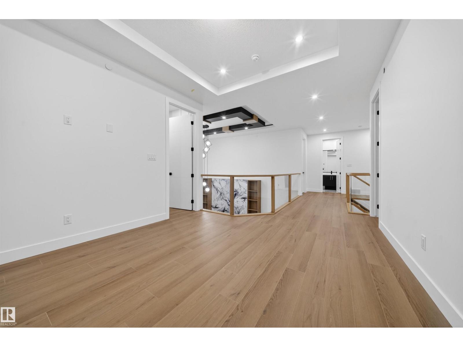 6390 17 ST NE - 22