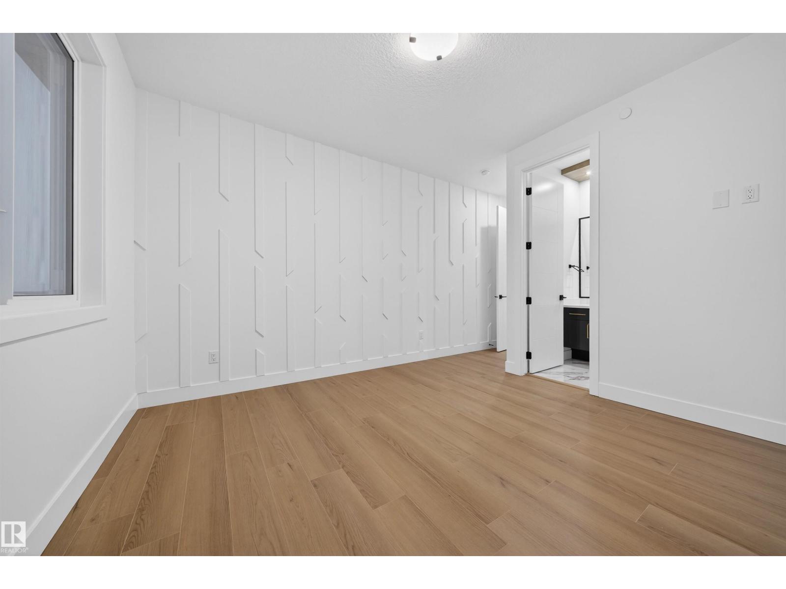 6390 17 ST NE - 23