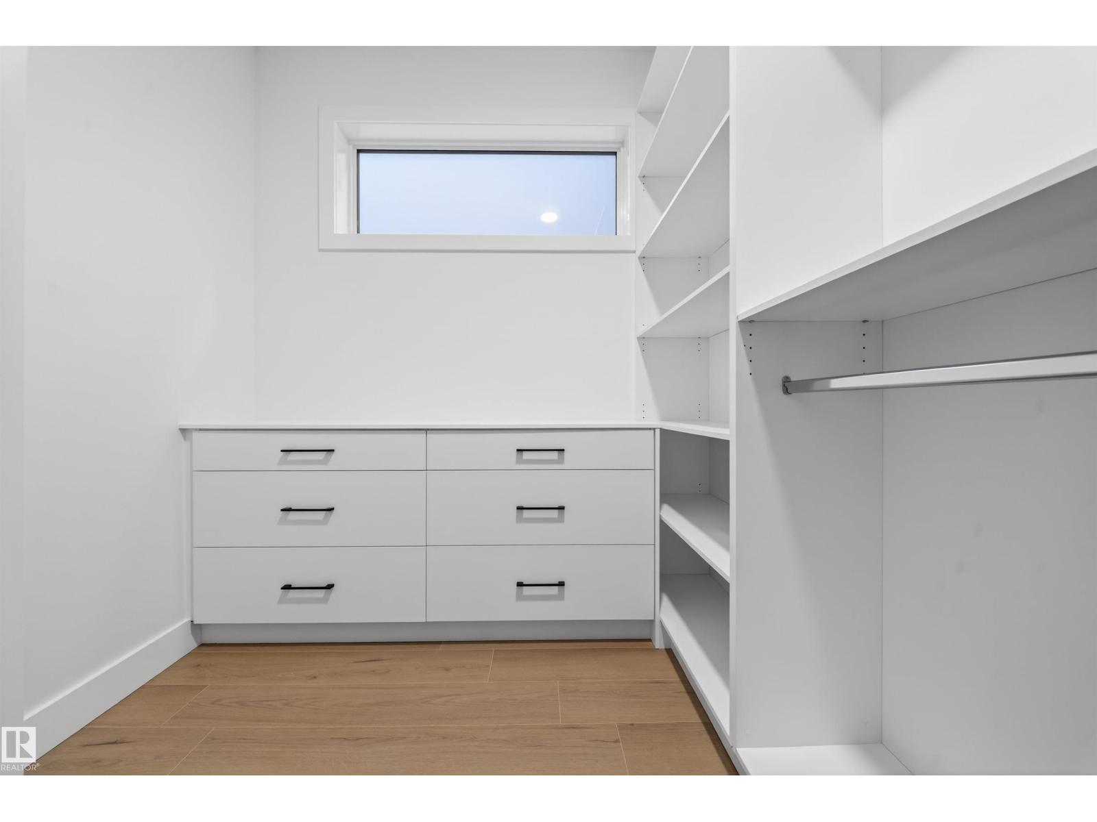 6390 17 ST NE - 31