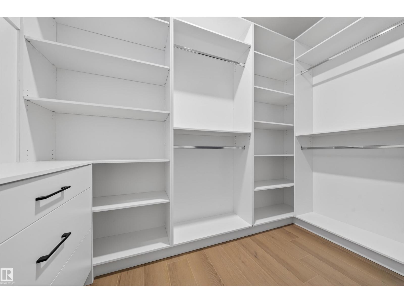 6390 17 ST NE - 32