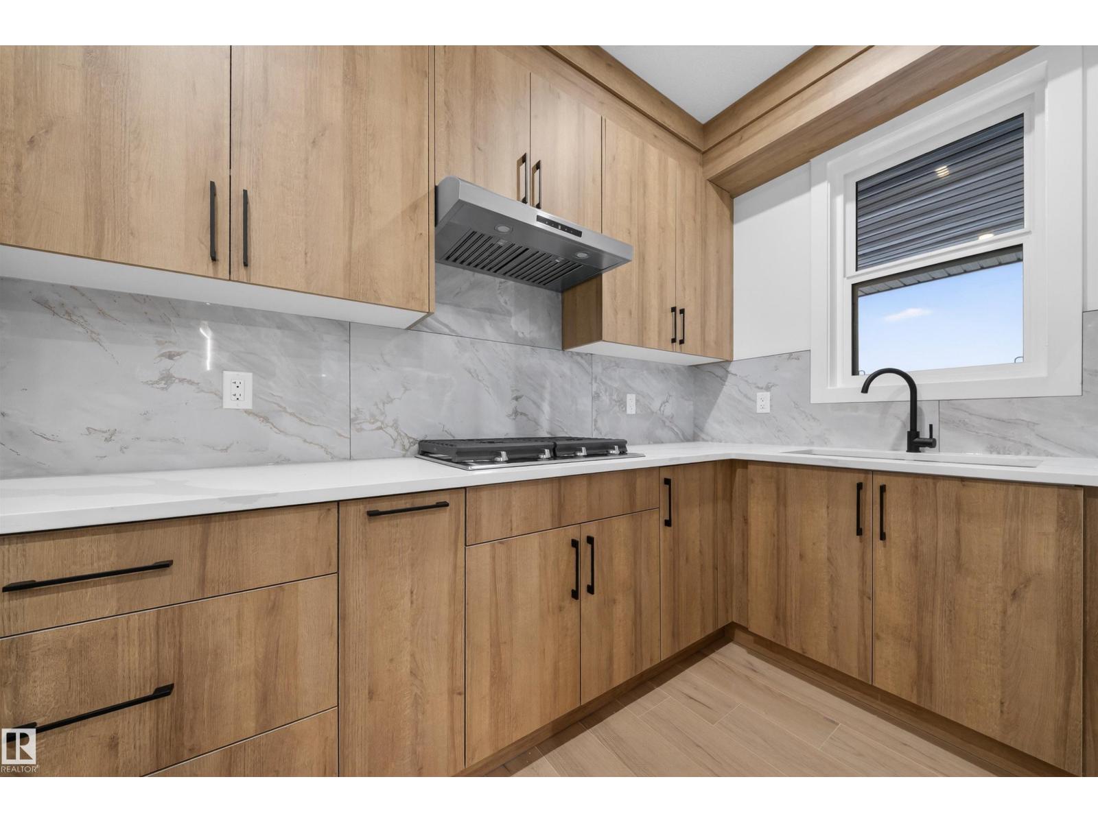 6390 17 ST NE - 8