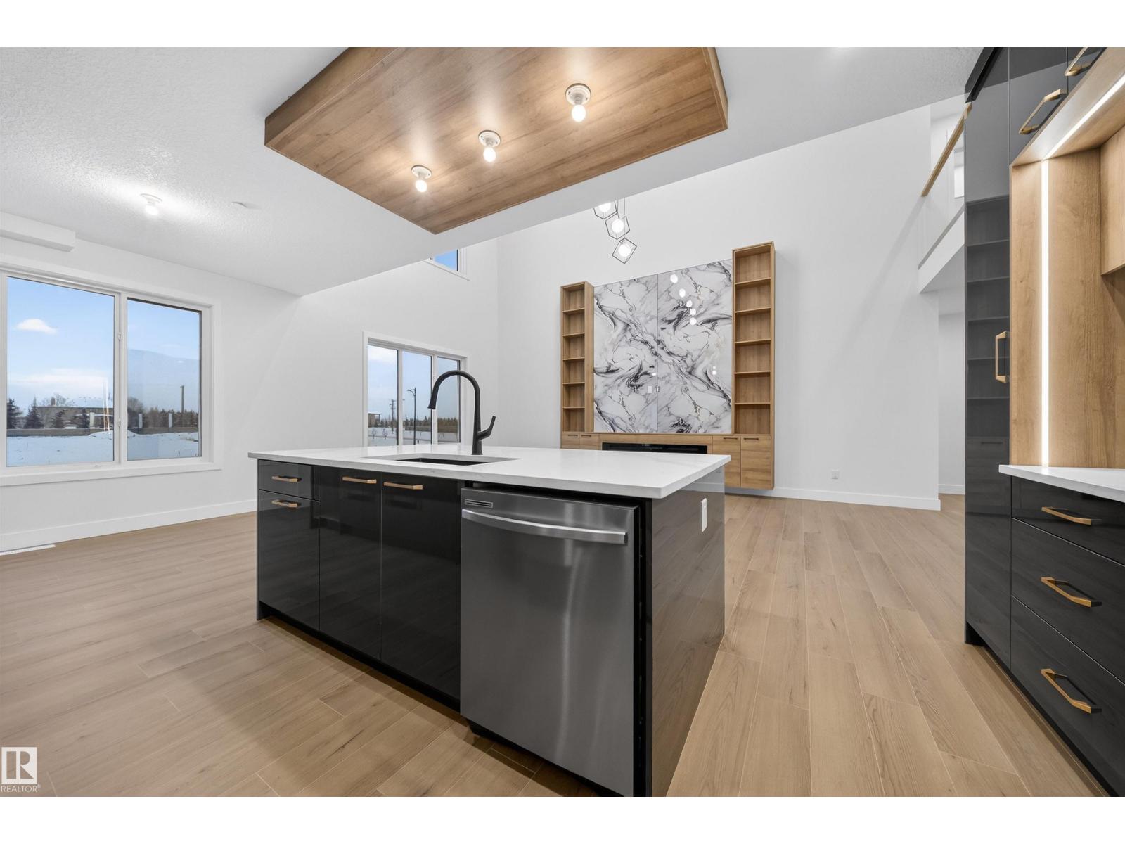 6390 17 ST NE - 9
