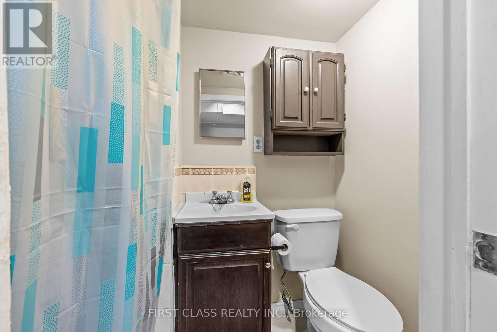 4213 BEACON LANE - 33
