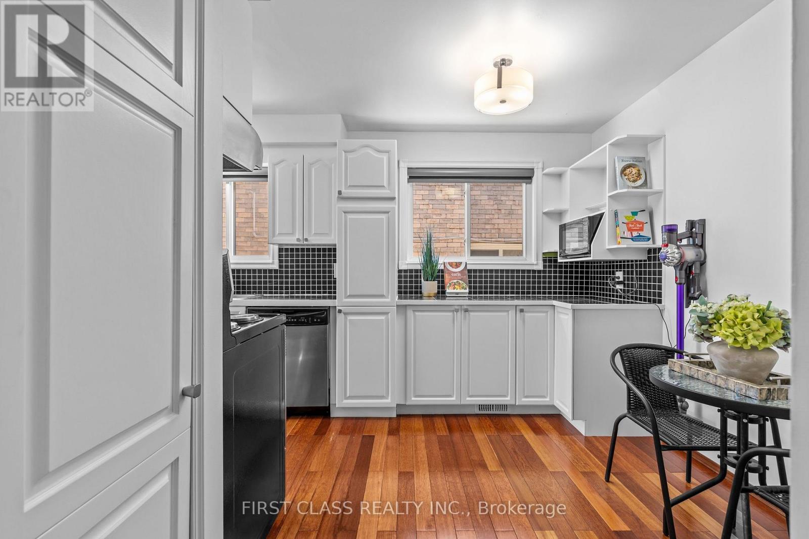 4213 BEACON LANE - 6