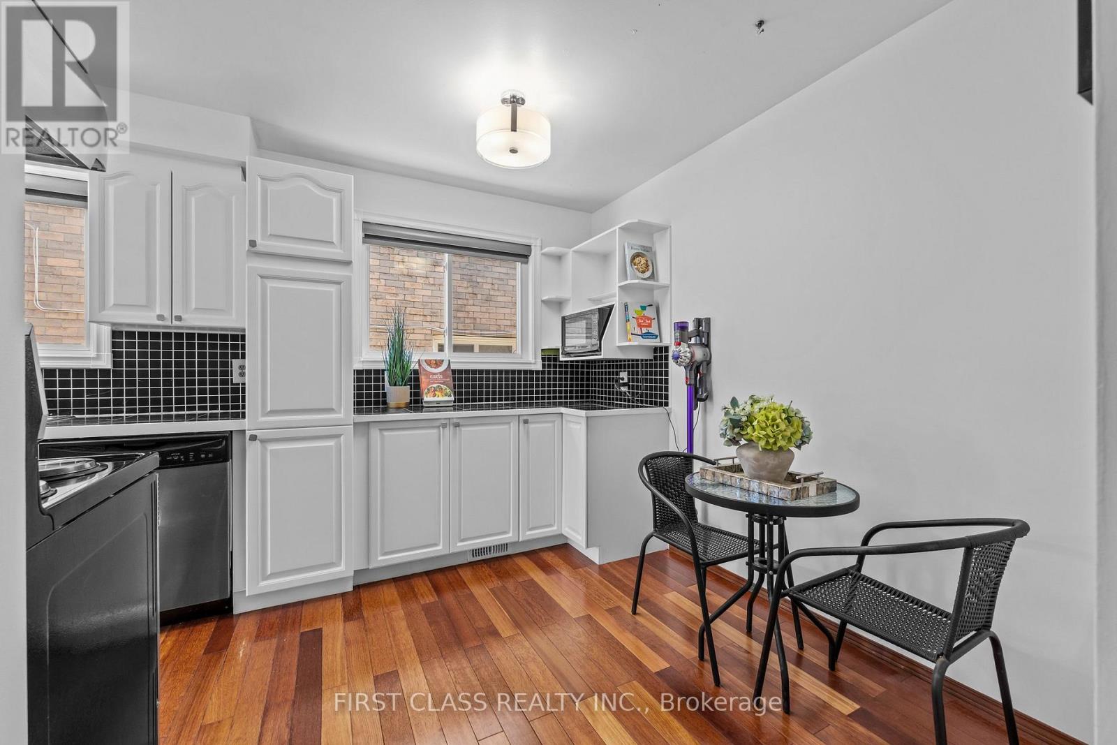 4213 BEACON LANE - 7