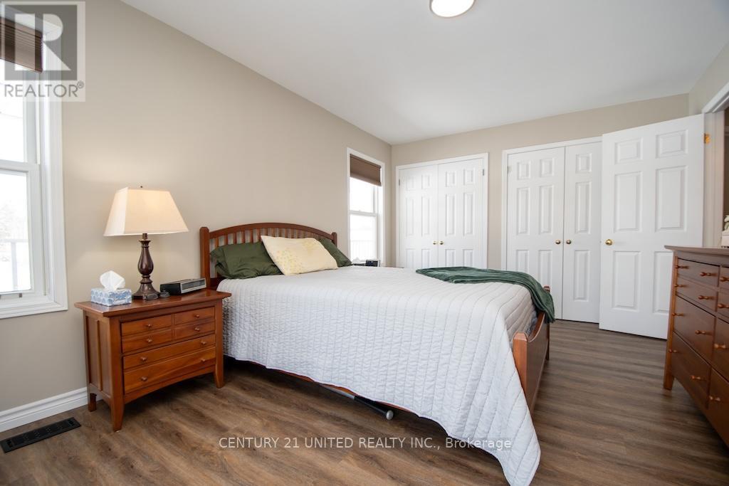 236 FRIENDLY ACRES ROAD - 25