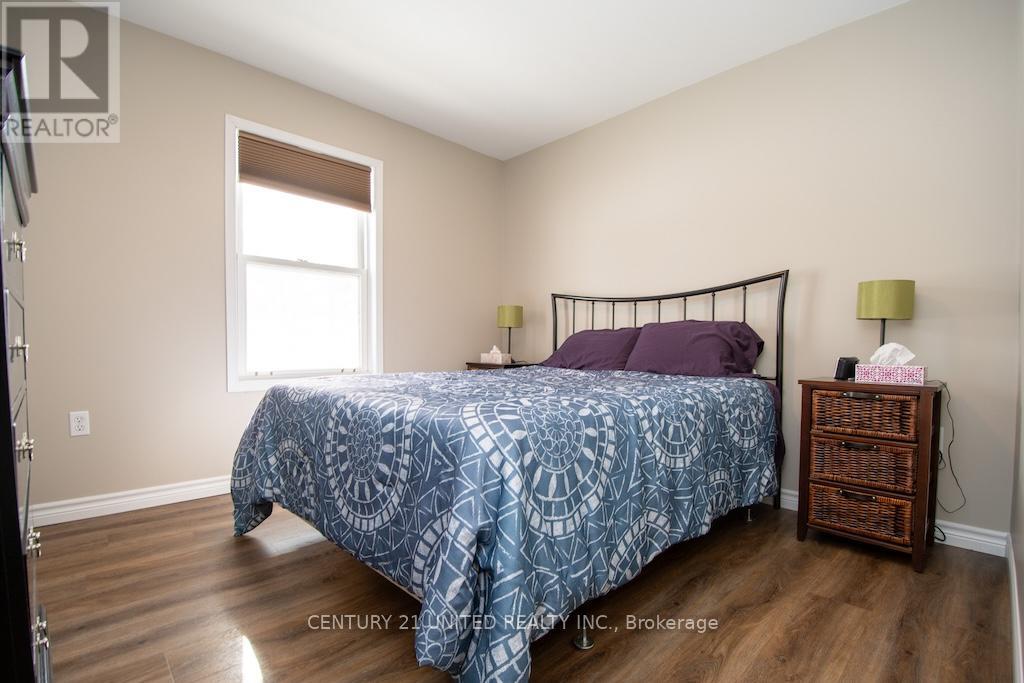 236 FRIENDLY ACRES ROAD - 29