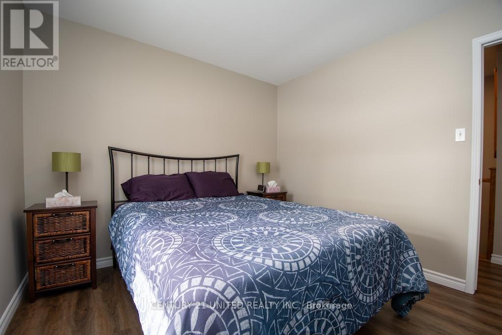 236 FRIENDLY ACRES ROAD - 30