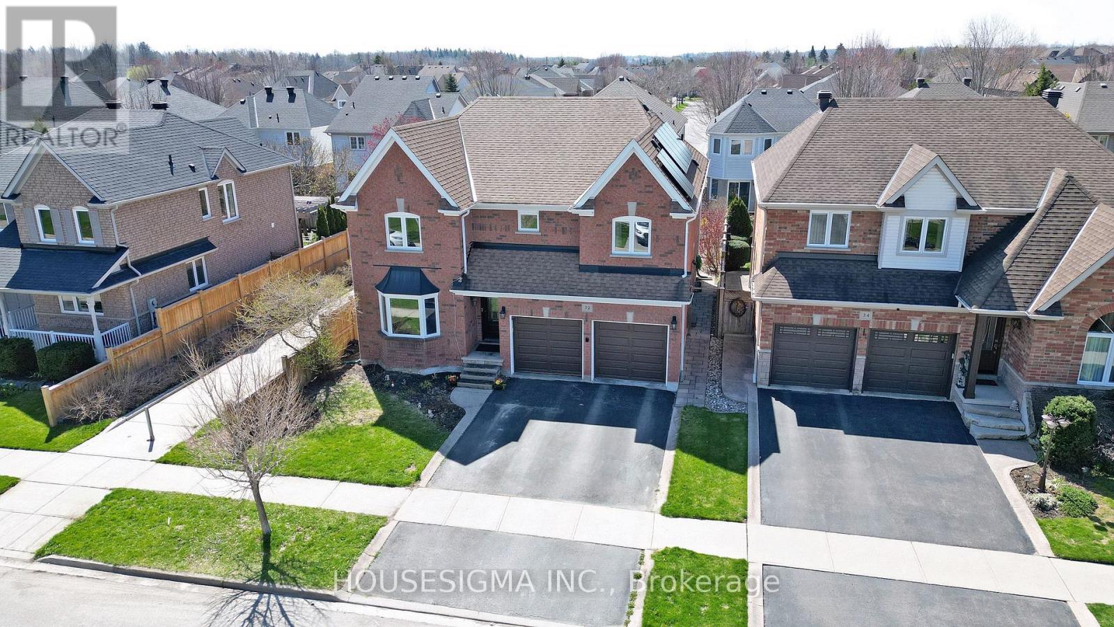 32 WILLOUGHBY WAY - 37