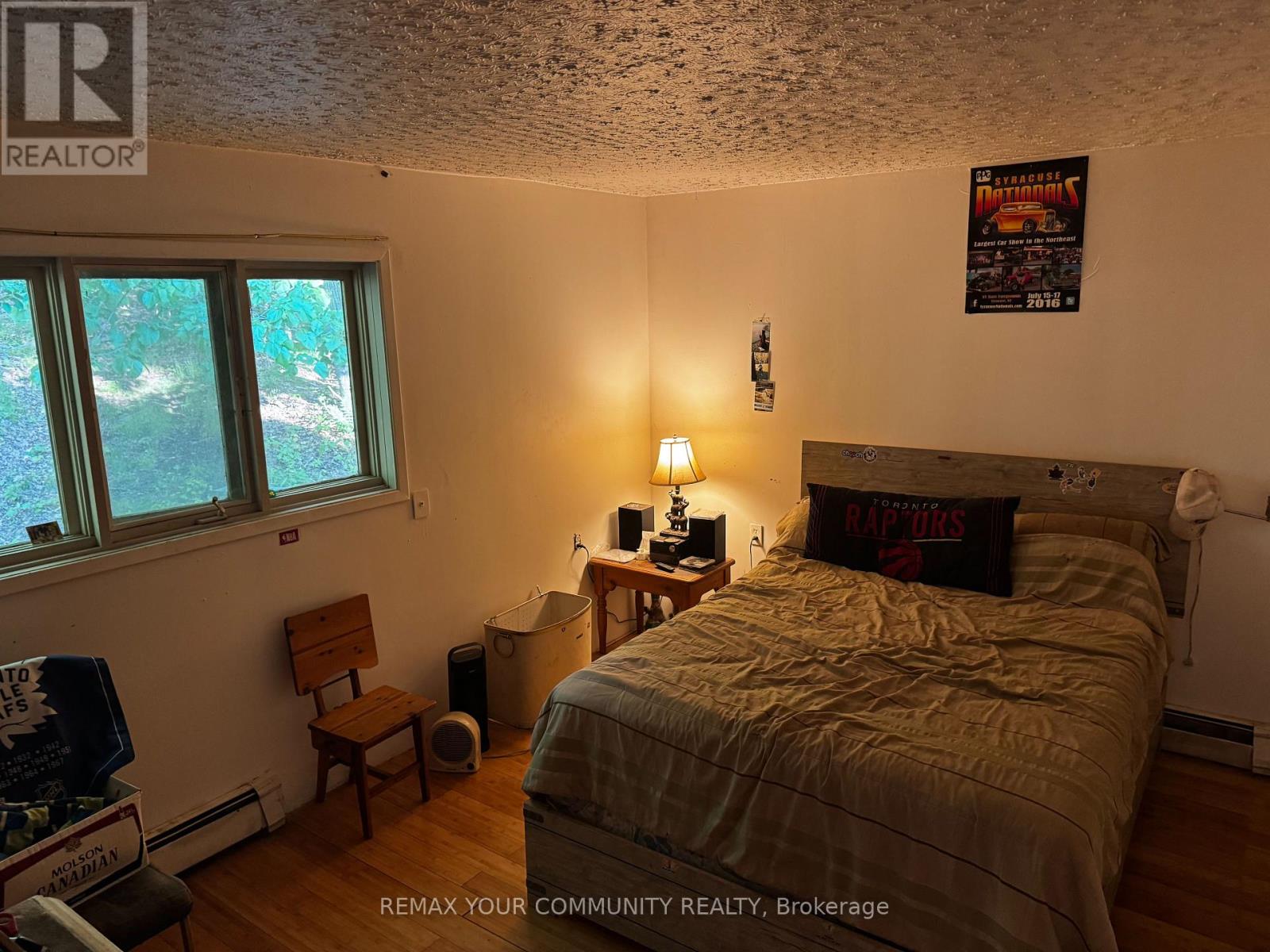 1025 MEADOWVIEW ROAD - 13
