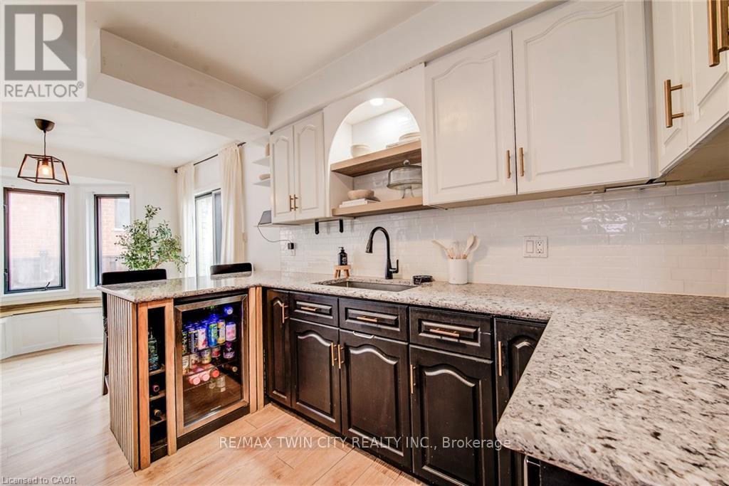 43 SOUTHVIEW CRESCENT - 15