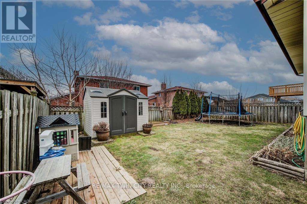 43 SOUTHVIEW CRESCENT - 30