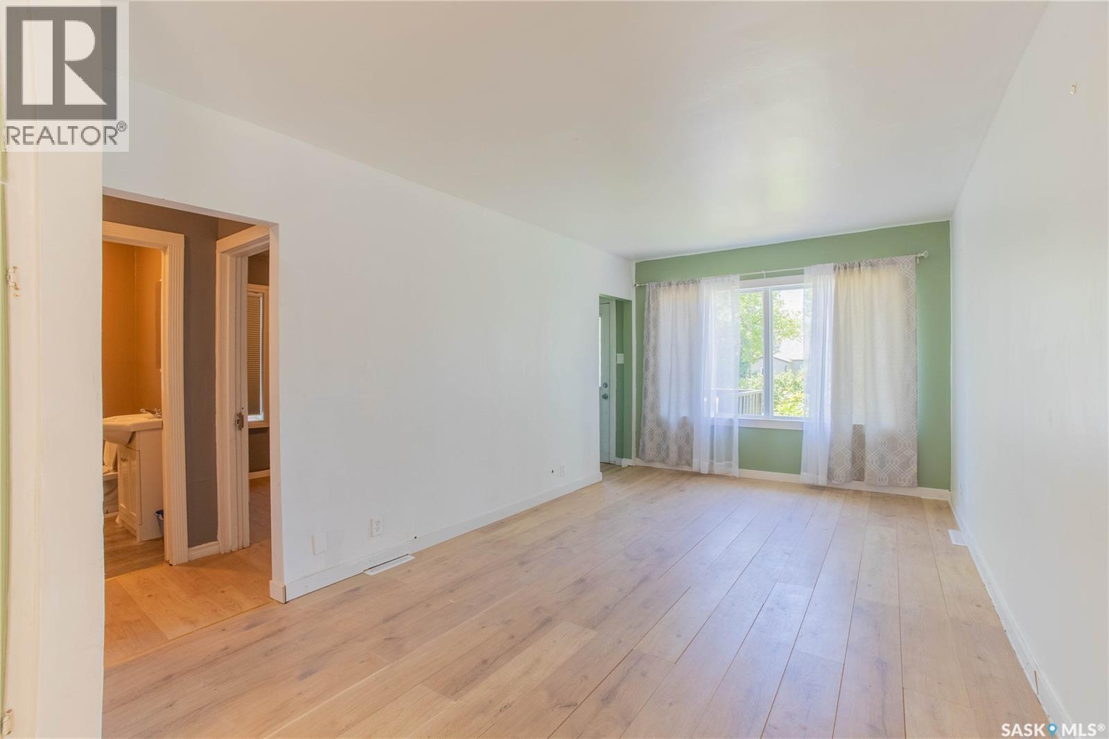 1175 Queen STREET - 3
