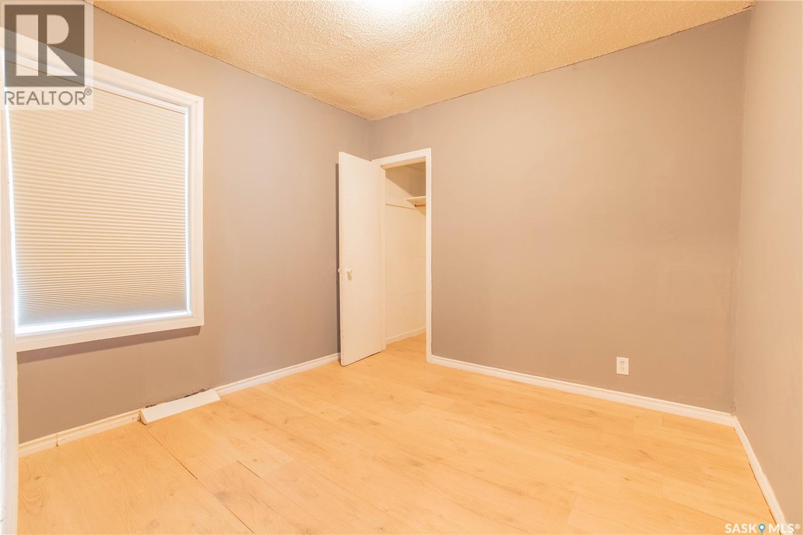 1175 Queen STREET - 6