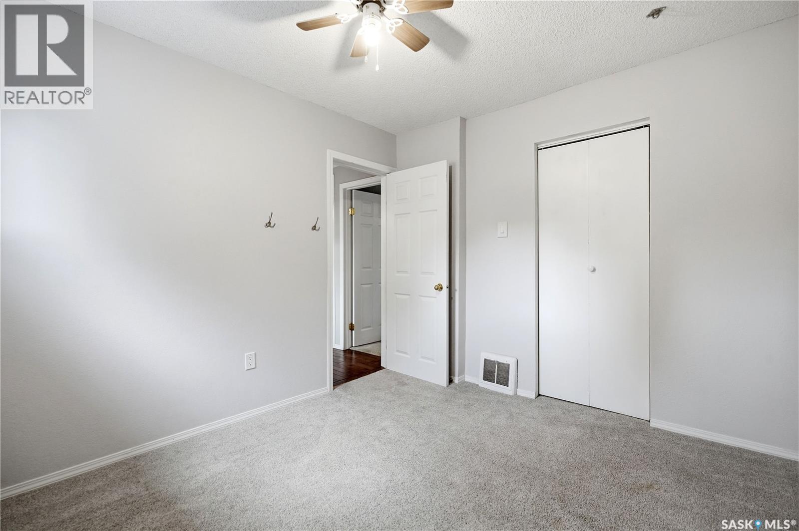 1054 Clifton AVENUE — photo 26