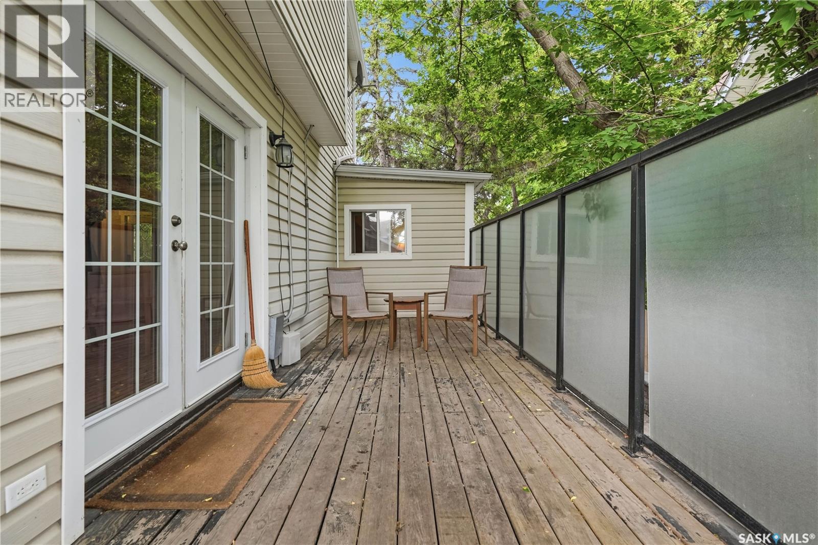 1054 Clifton AVENUE — photo 43