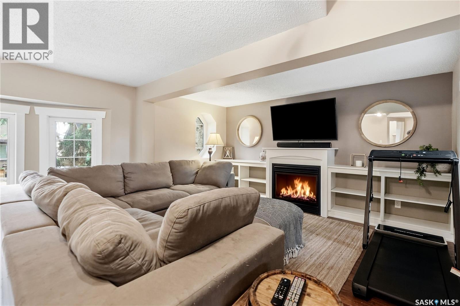 1054 Clifton AVENUE — photo 6