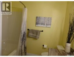 212 & 210 Spruce Bay, Brightsand Lake, SK S0M0H0 Photo 17