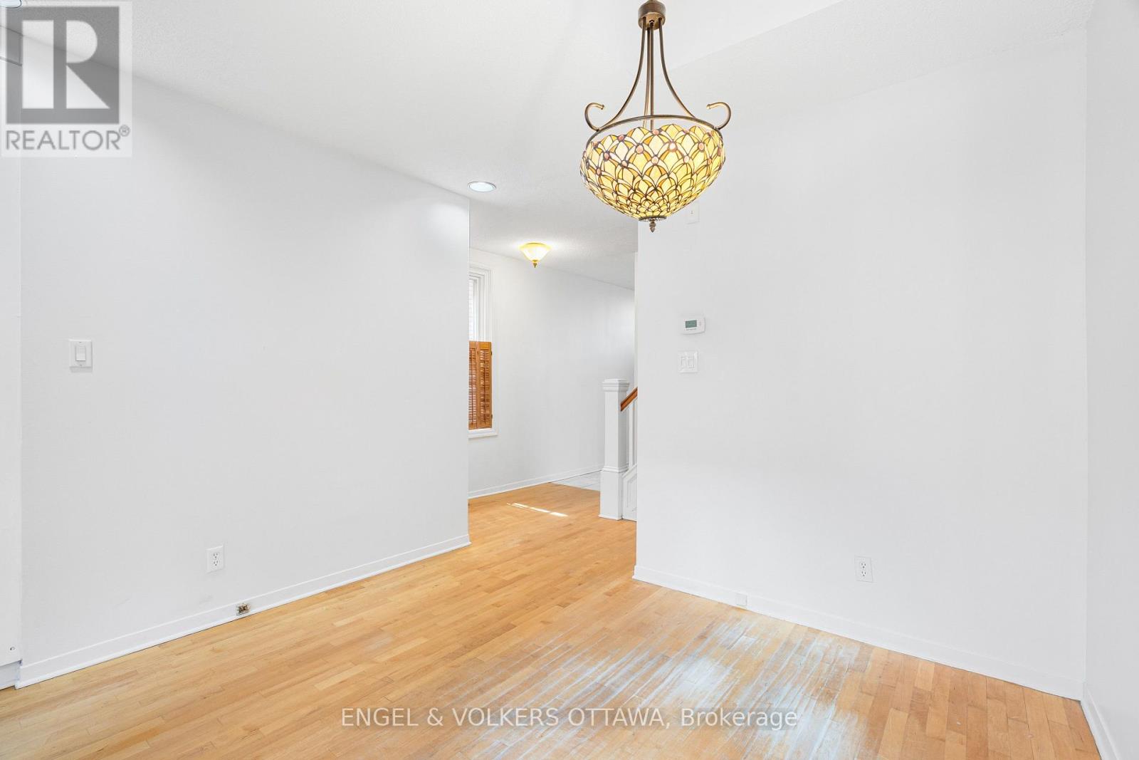 3 Bed, 2 Bath House for Sale in Ottawa – 293 SOMERSET STREET E, Ottawa – MLS# X13453542 - Image 22