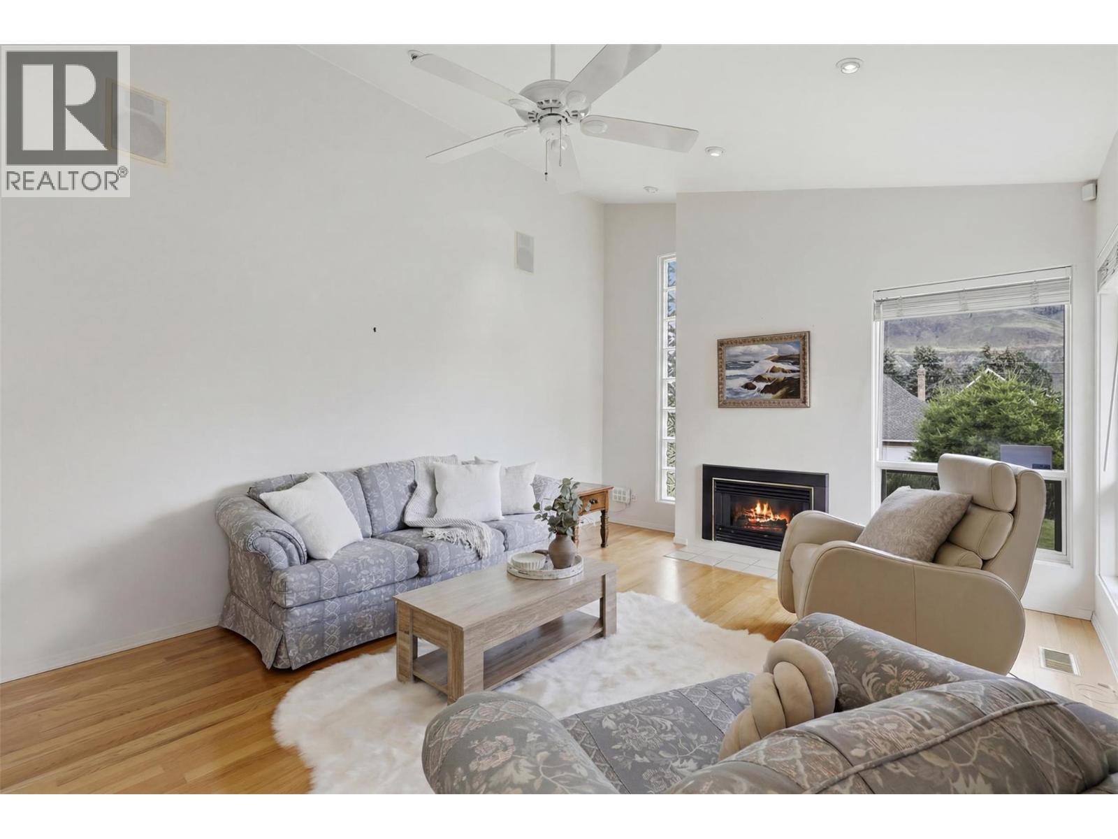 2245 CRESCENT Drive - 17
