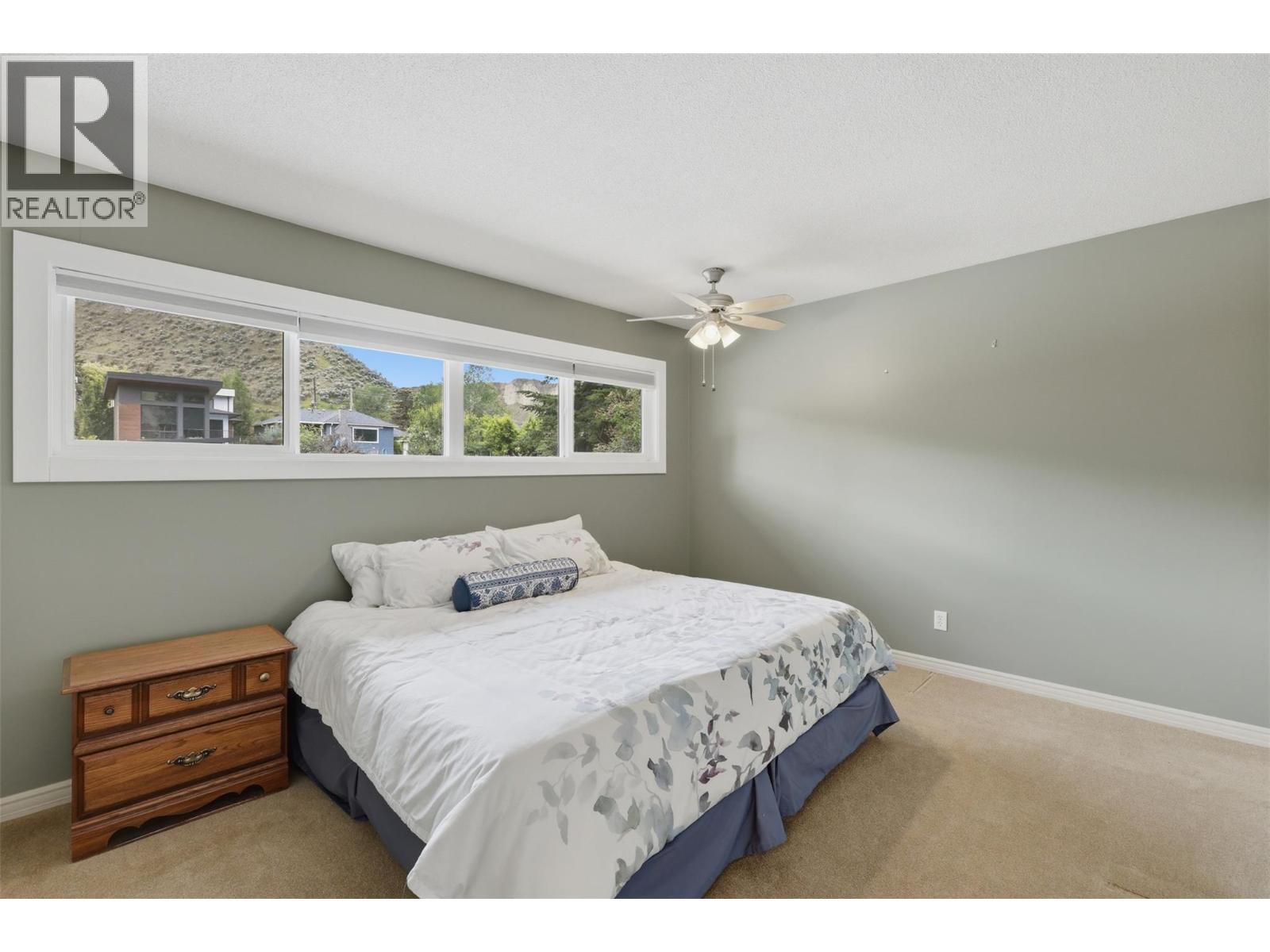 2245 CRESCENT Drive - 28