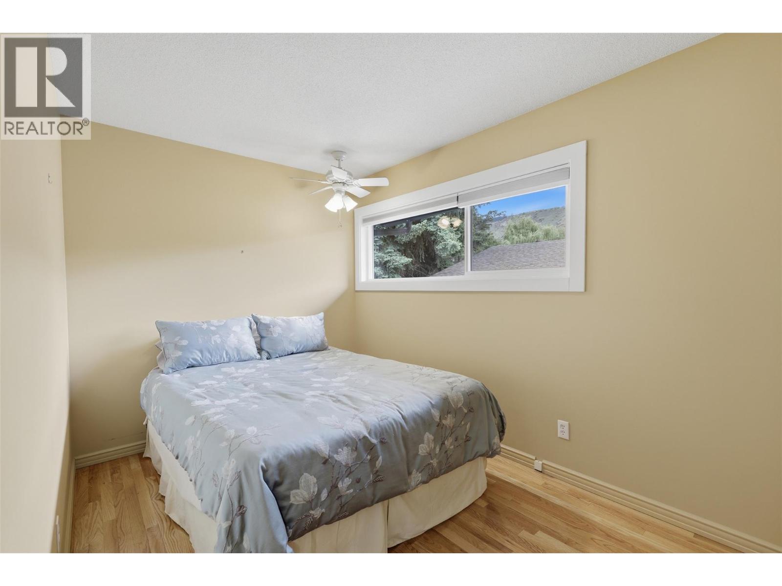 2245 CRESCENT Drive - 33