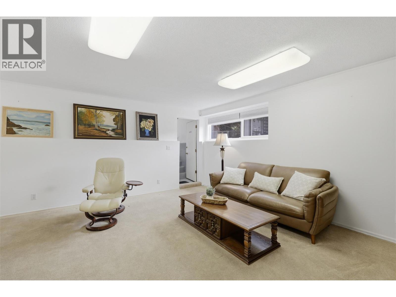 2245 CRESCENT Drive - 37