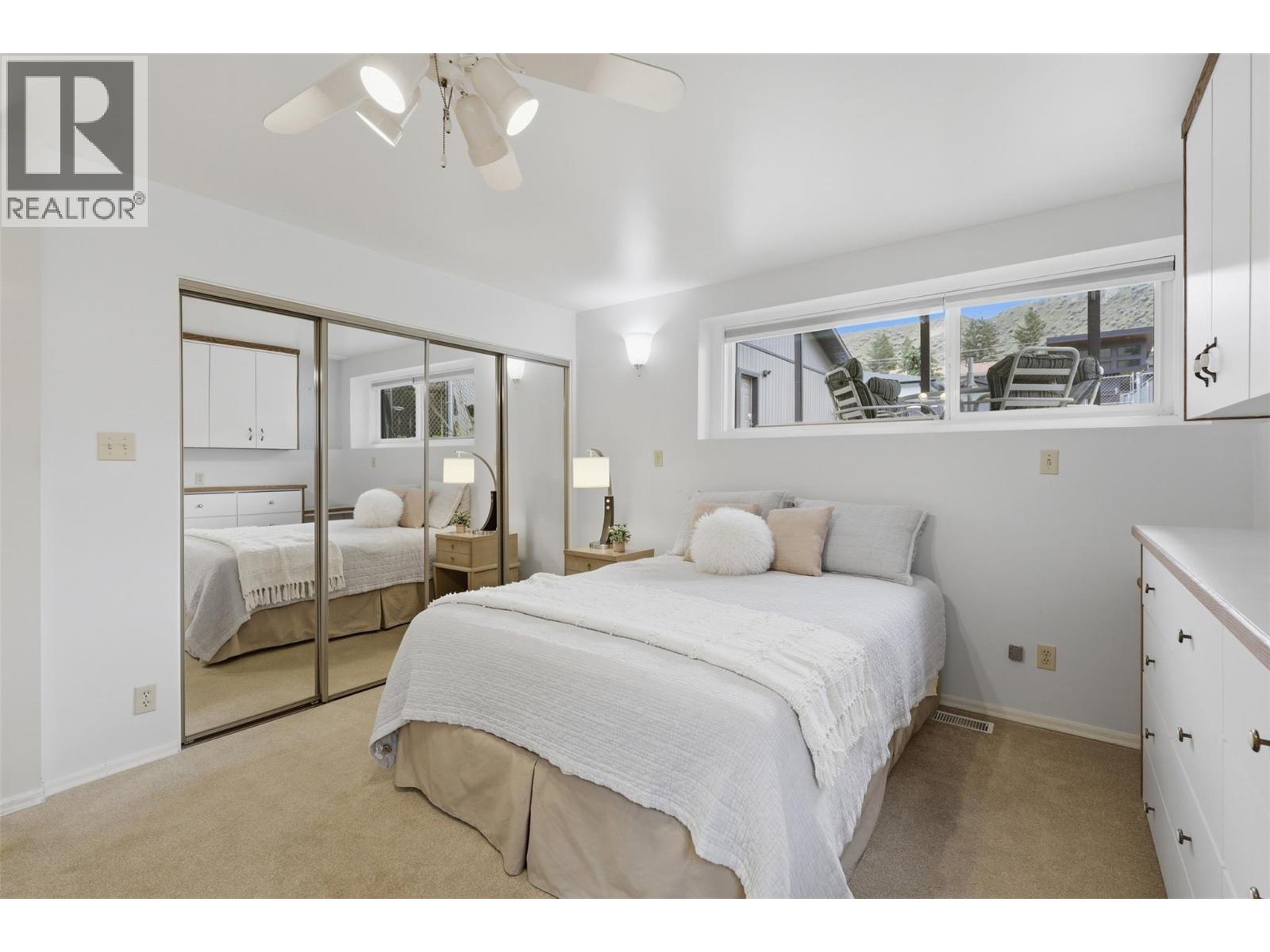 2245 CRESCENT Drive - 41