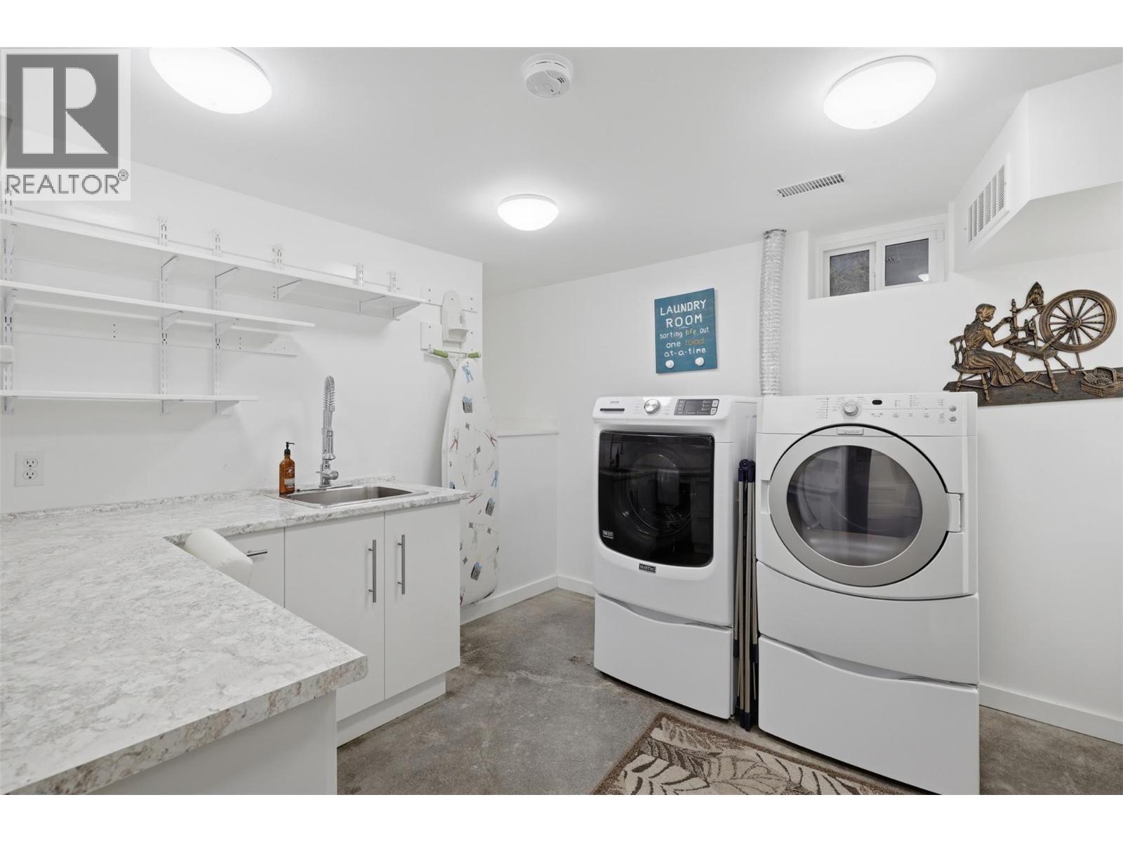 2245 CRESCENT Drive - 53