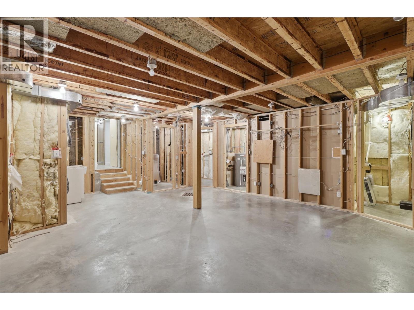 2245 CRESCENT Drive - 59