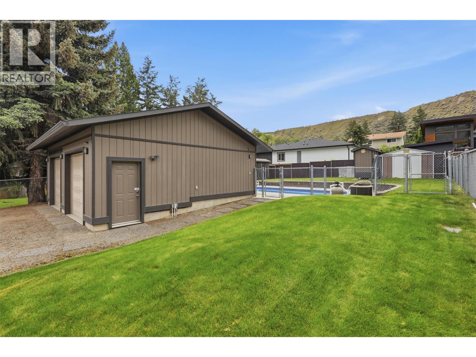 2245 CRESCENT Drive - 68