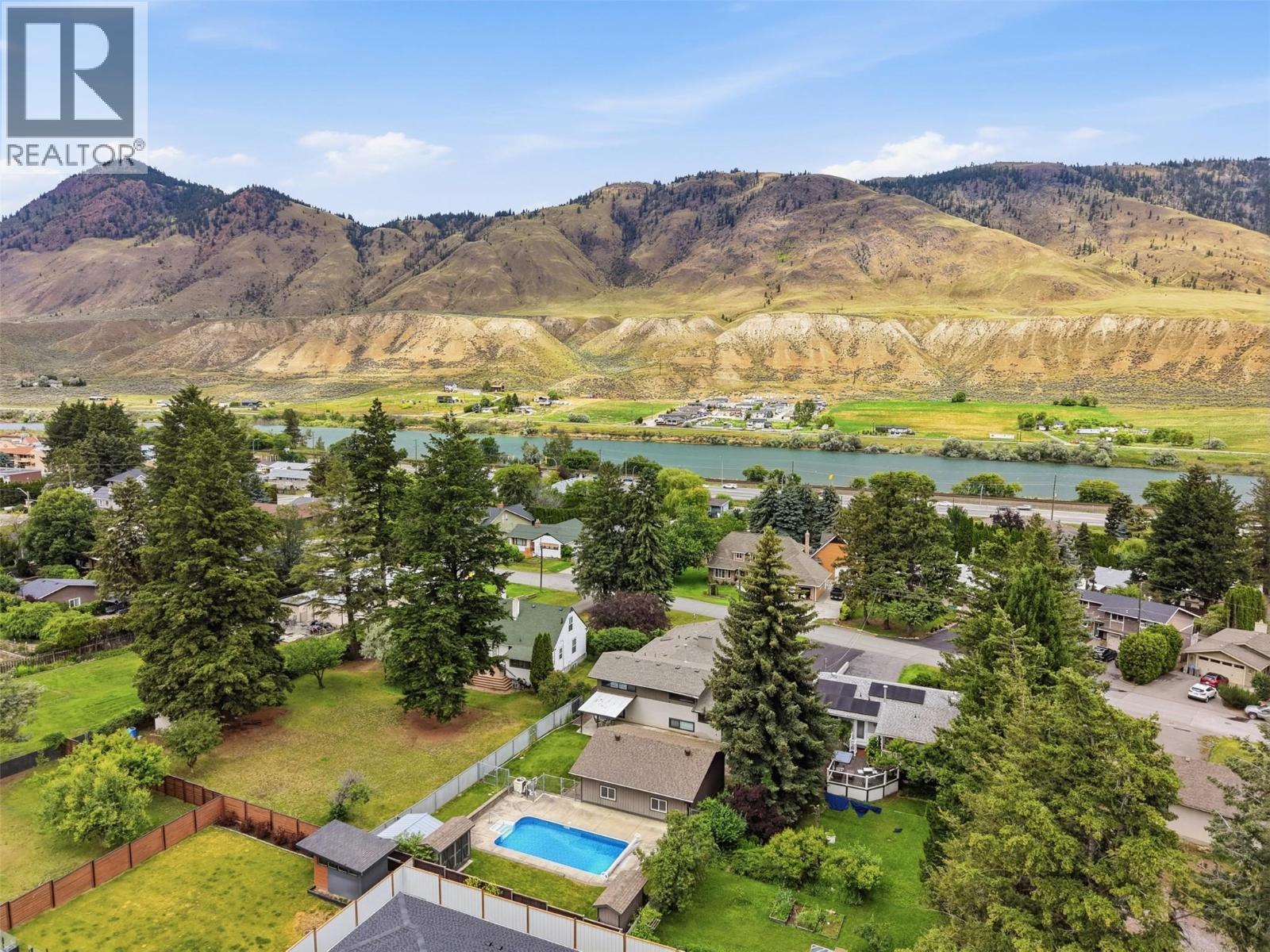 2245 CRESCENT Drive - 84