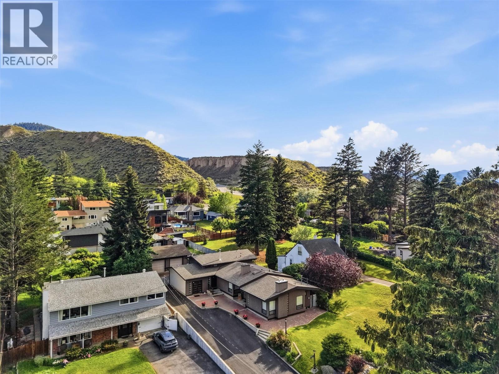 2245 CRESCENT Drive - 87