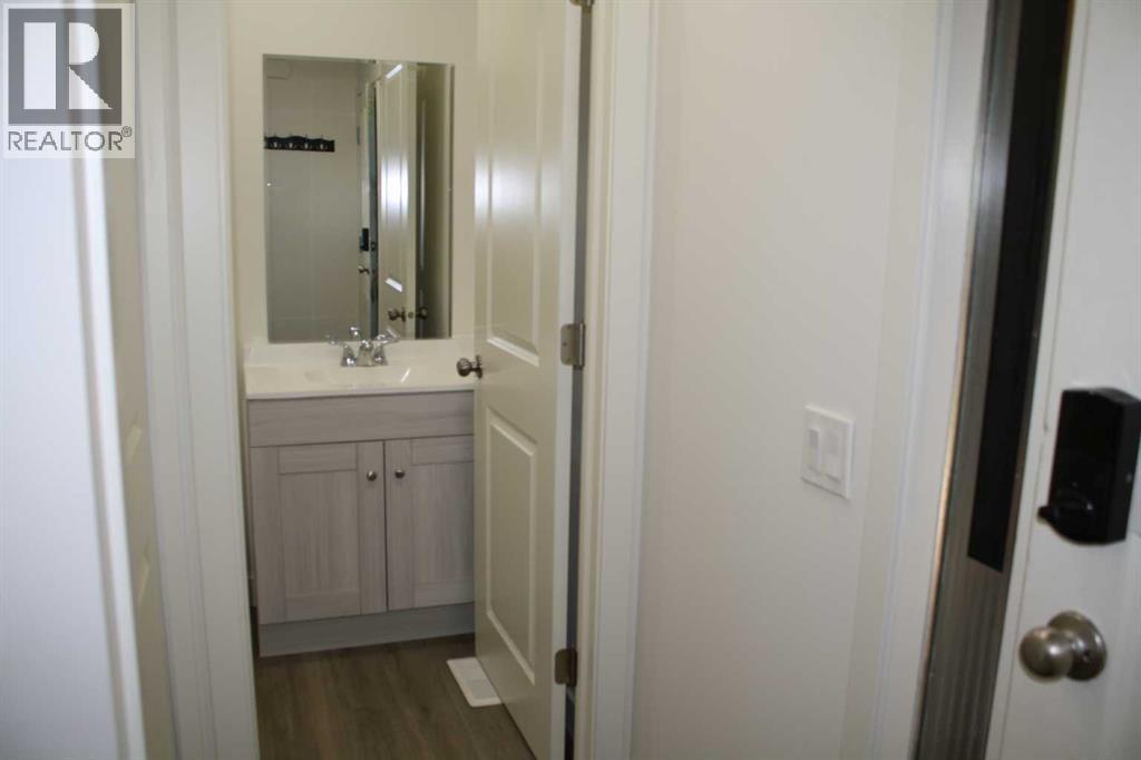 3052 32A Avenue SE — photo 26