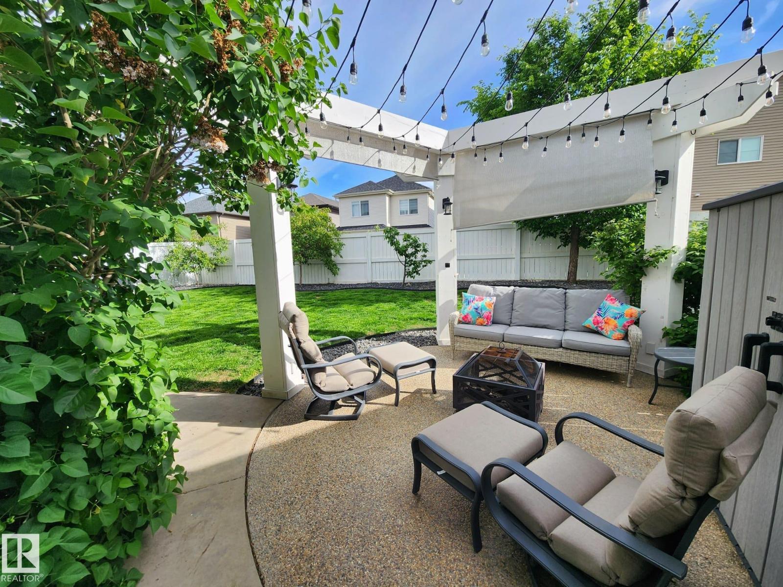 22933 94A AV NW - 43