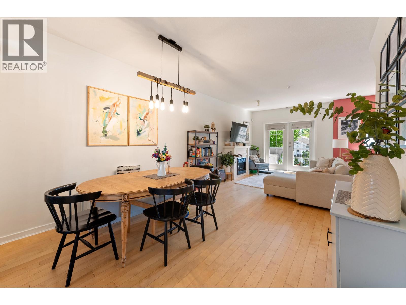 305 1661 FRASER AVENUE, Port Coquitlam