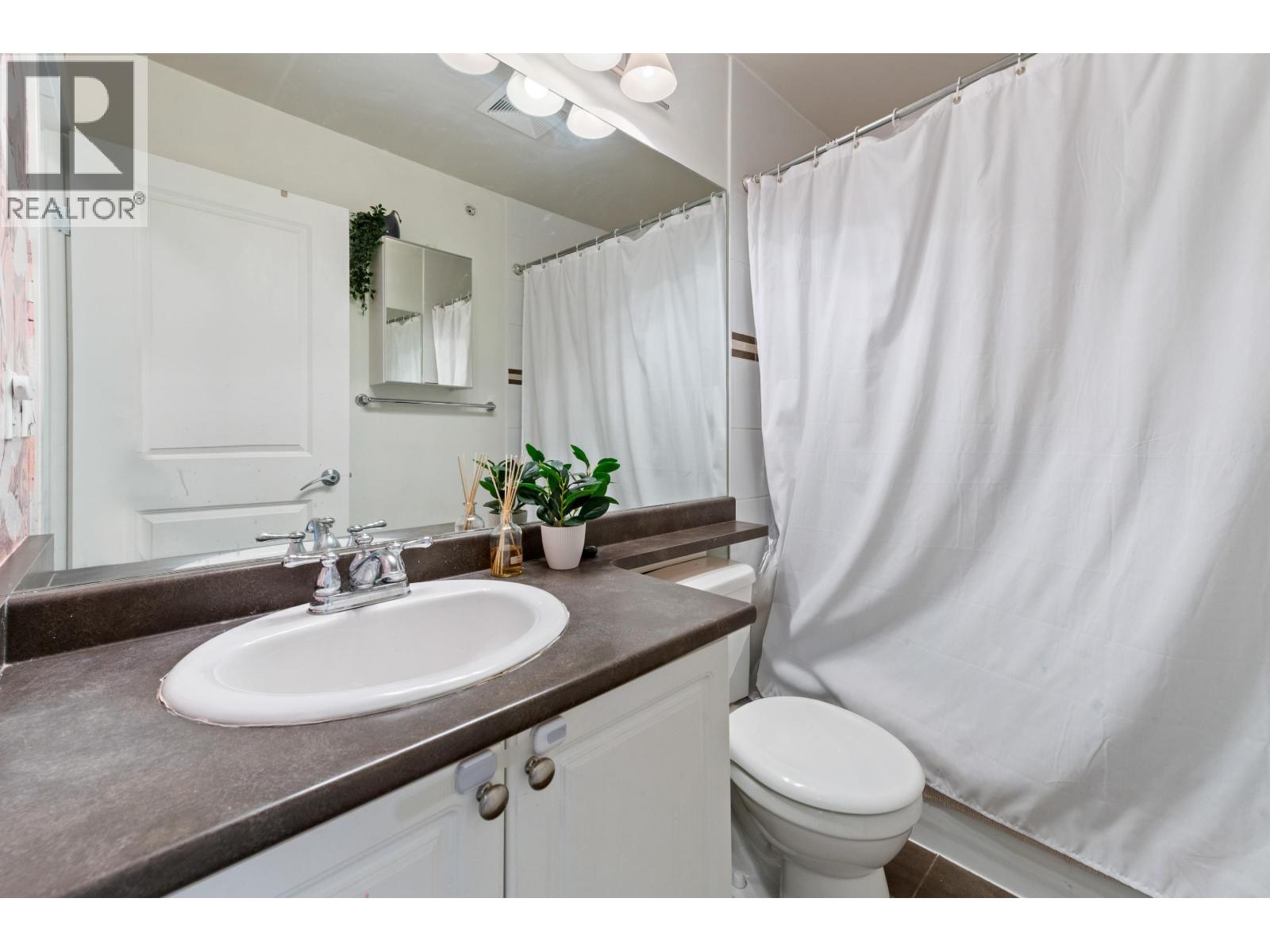 305 1661 FRASER AVENUE, Port Coquitlam