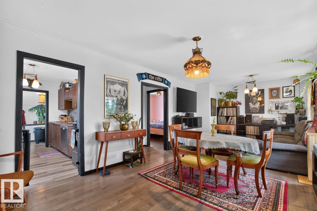 9102 83 AV NW - photo 5