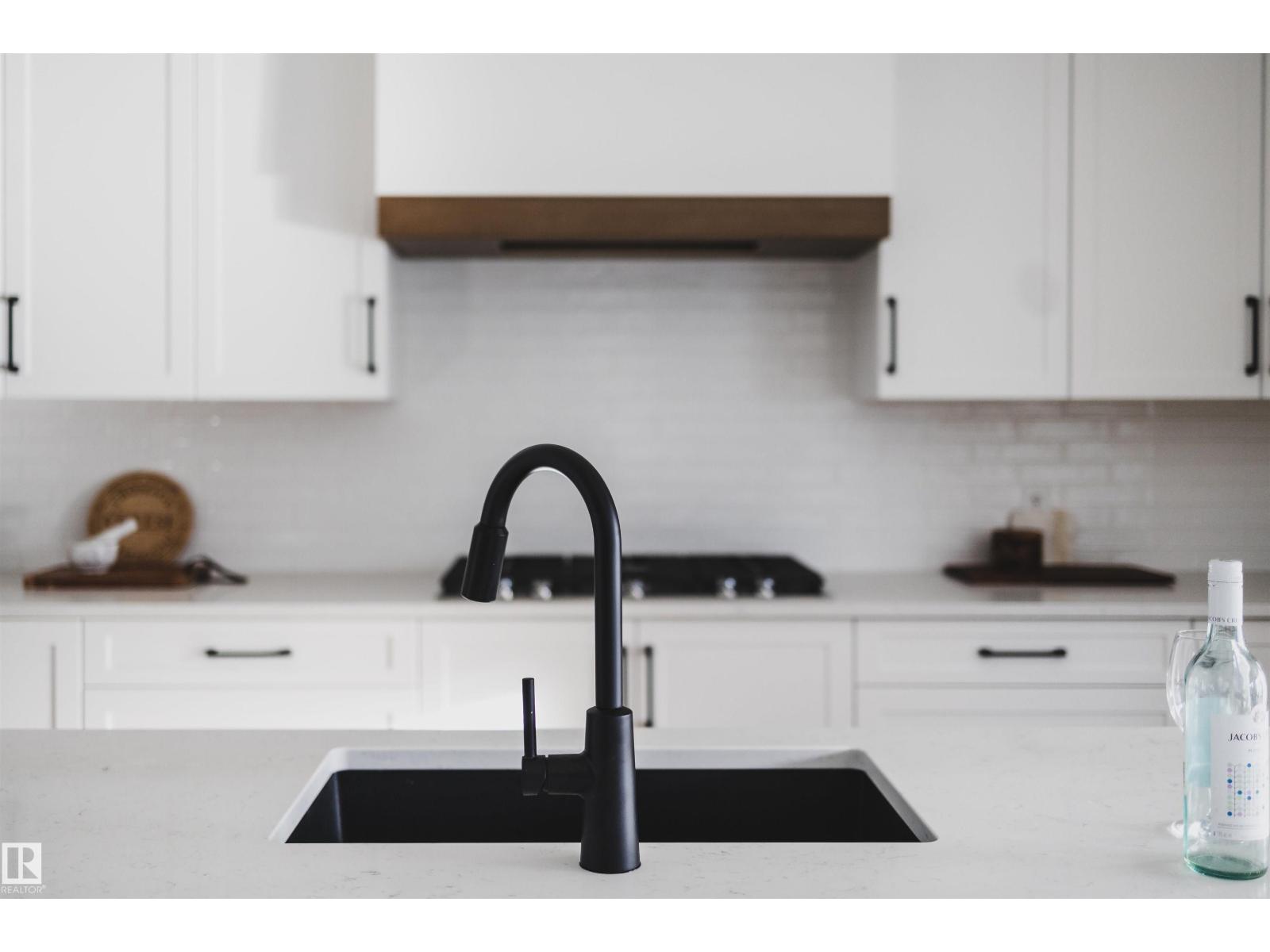 8350 120 ST NW - 11