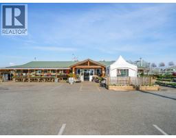 2300 56 Street, Tsawwassen, BC V4L2P2 Photo 6